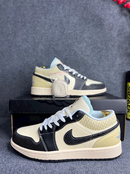 Jordan 1 Rắn Đen Vàng - Đôi